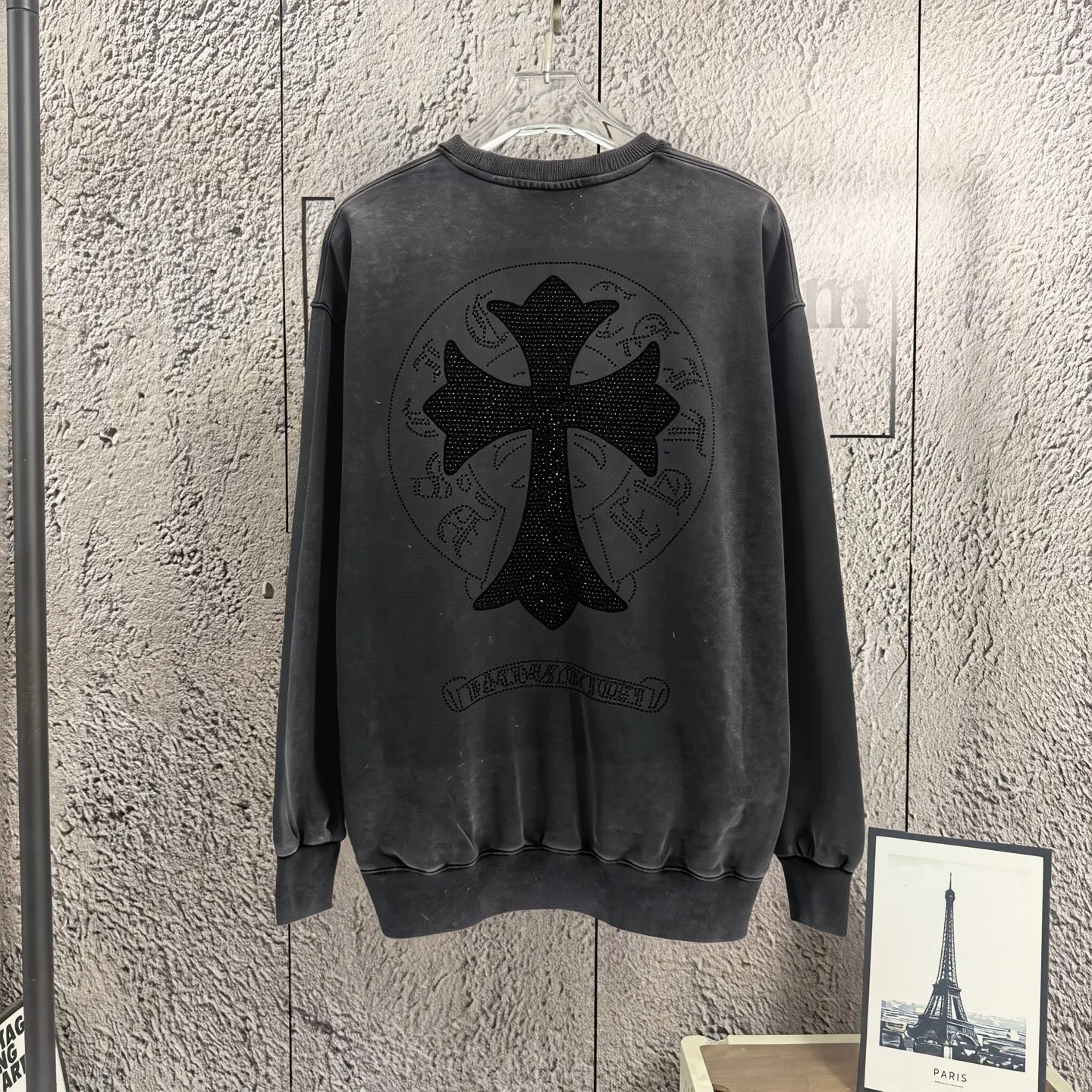 《𝙉𝙚𝙬⚜️ 》 2026* New Arrival Same Style 、 Size：S M L XL XXL ：Black Red Khaki Gray Red